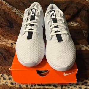 **SOLD** NWT Nike Roshe G Spikeless Golf Shoes